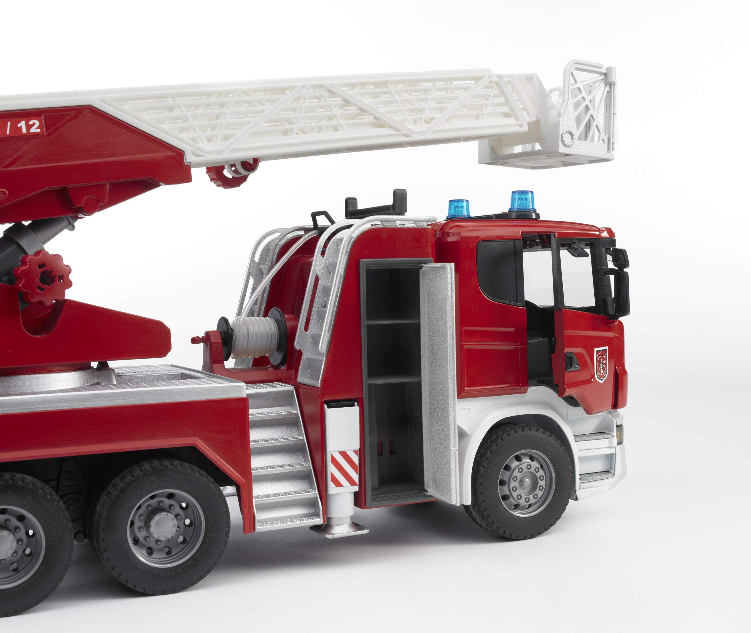 Camião dos Bombeiros Scania Bruder com Escada, Bomba de Água com módulo de luz e som!